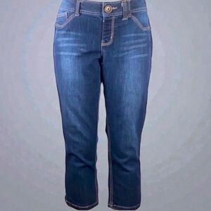 Rewind denim Capri Size 13/32 💞
